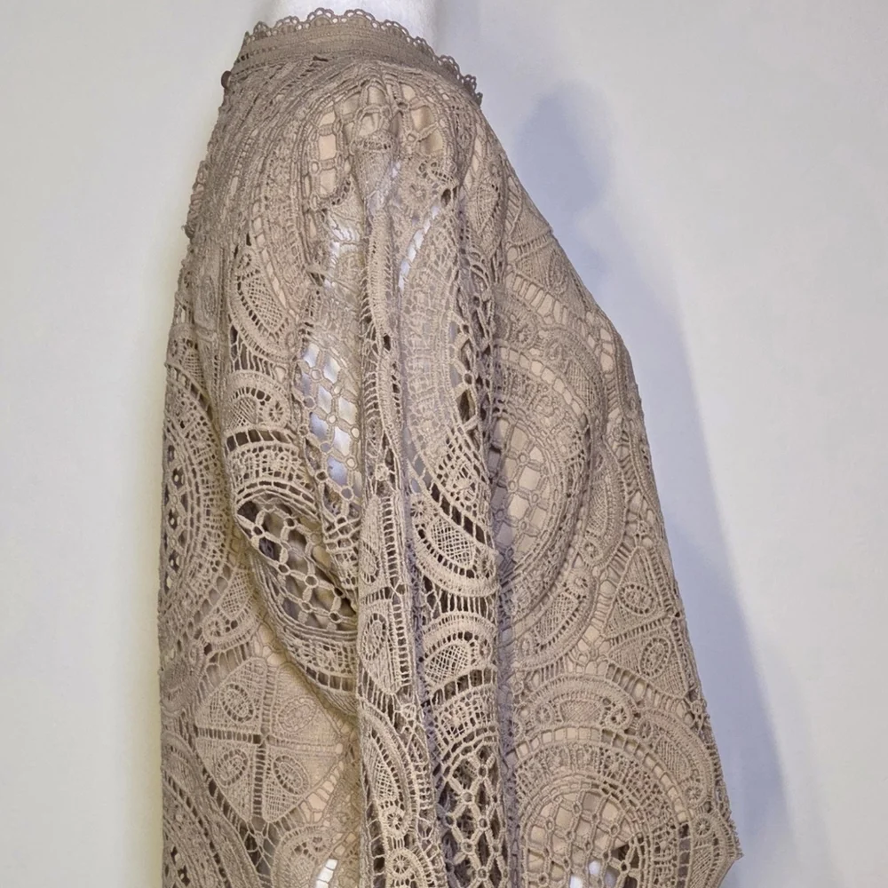 Ultra Light Tan Crochet Lace Top - Picture 4 of 7